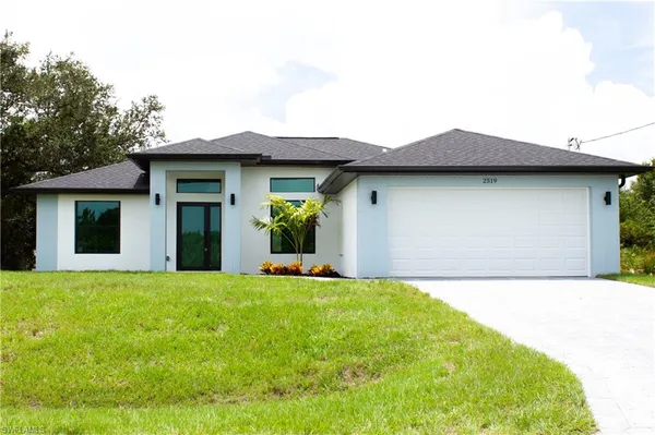$1,800 | 2808 24th Street Southwest, Lehigh Acres, FL 33976