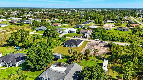 $1,800 | 2808 24th Street Southwest, Lehigh Acres, FL 33976
