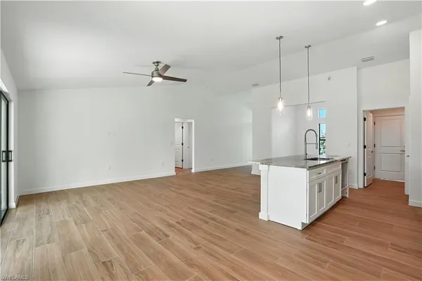 $1,800 | 2808 24th Street Southwest, Lehigh Acres, FL 33976