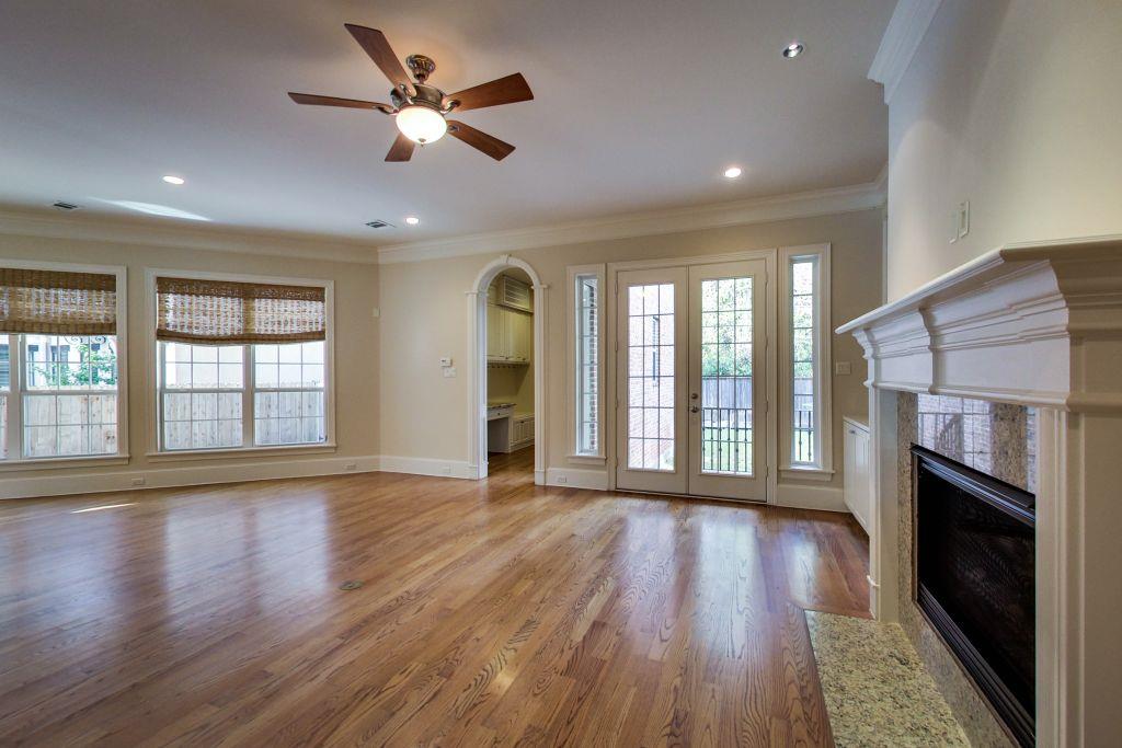 4324 Ione Street Bellaire, TX 77401 - Photo 11 of 32