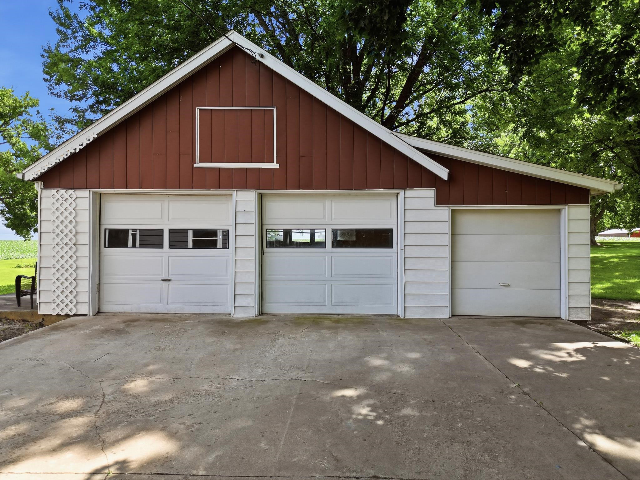 210 North Main Coleta, IL 61081 - Photo 4 of 40