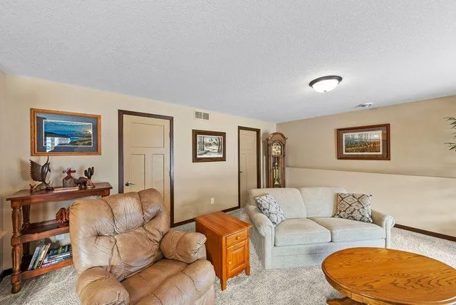 $350,000 | 3414 235th Lane Northwest, St. Francis, MN 55070