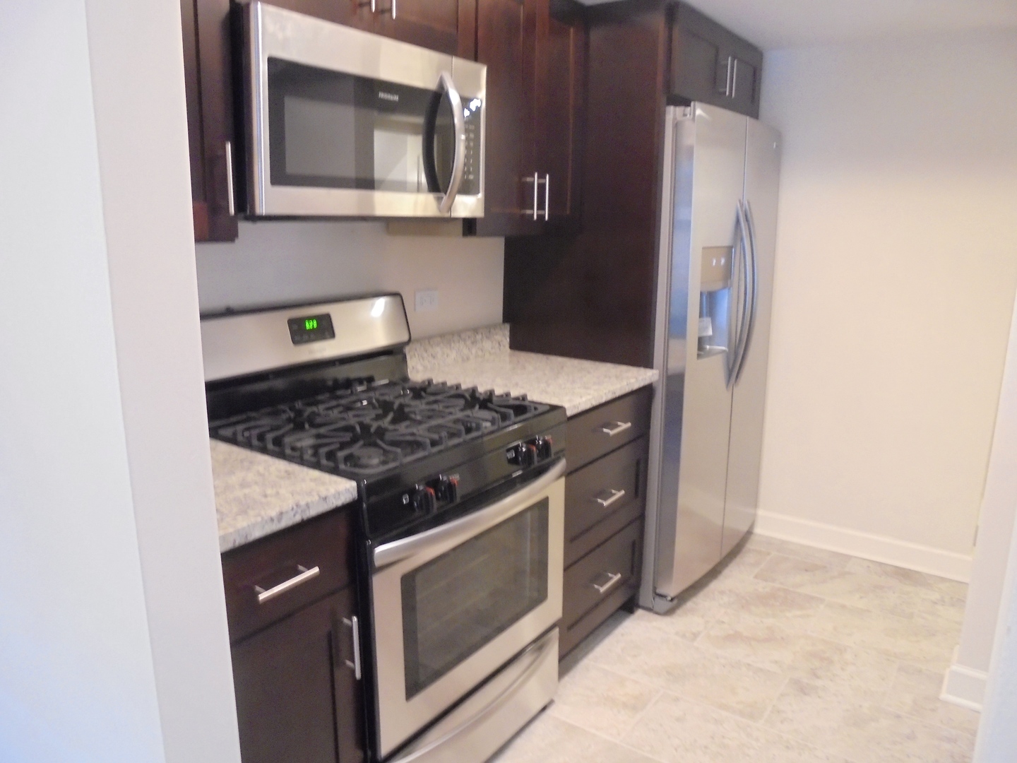 9836 Sayre Avenue, Unit 13 Chicago Ridge, IL 60415 - Photo 10 of 26 Gallery Image 10