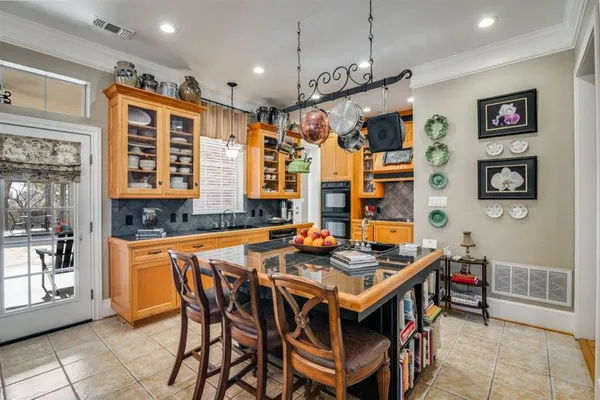 $529,500 | 8 Griffith Court, Terrell, TX 75160