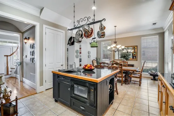 $529,500 | 8 Griffith Court, Terrell, TX 75160