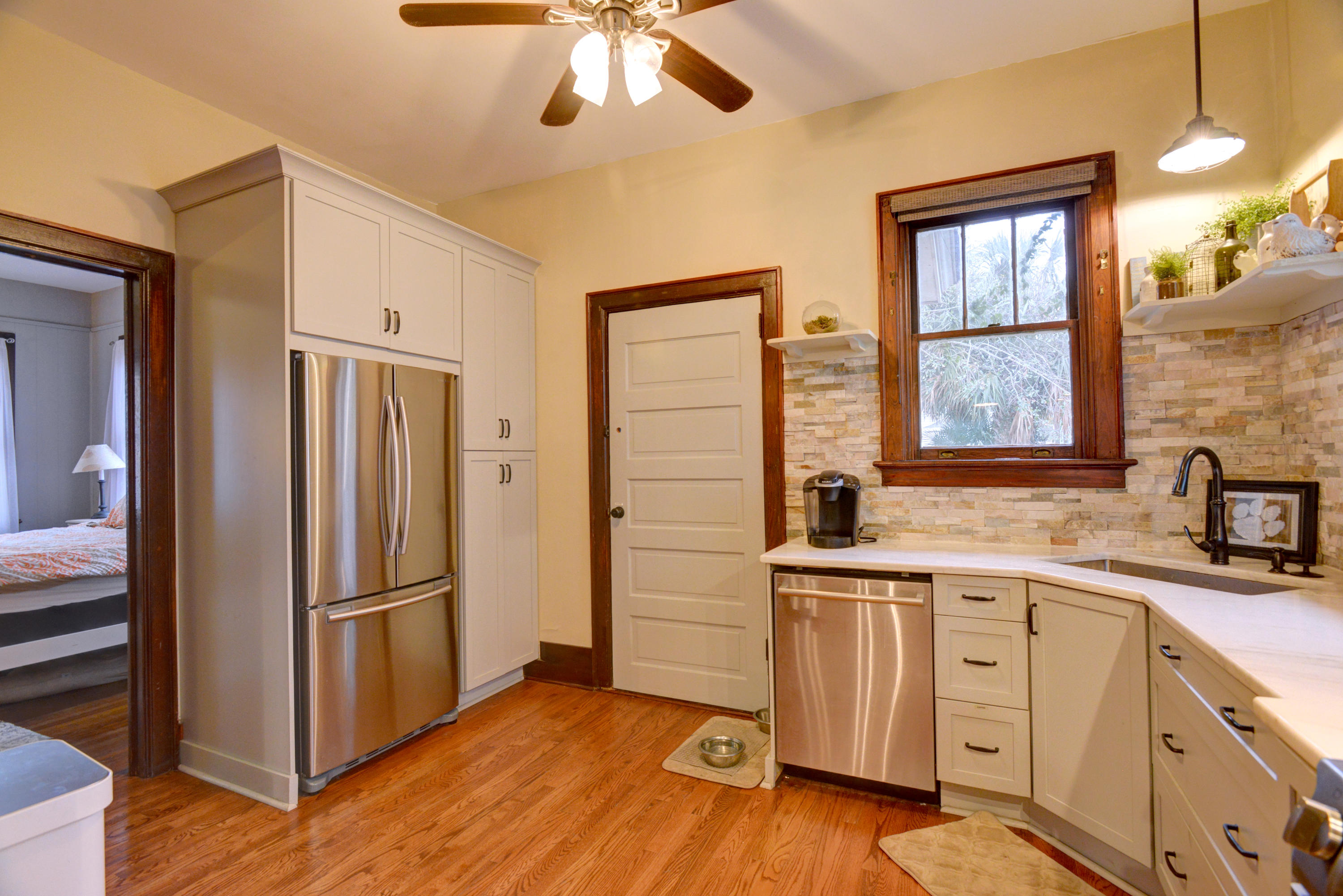 927 Rutledge Avenue Charleston, SC 29403 - Photo 15 of 28 927rutledge1_20_18rt