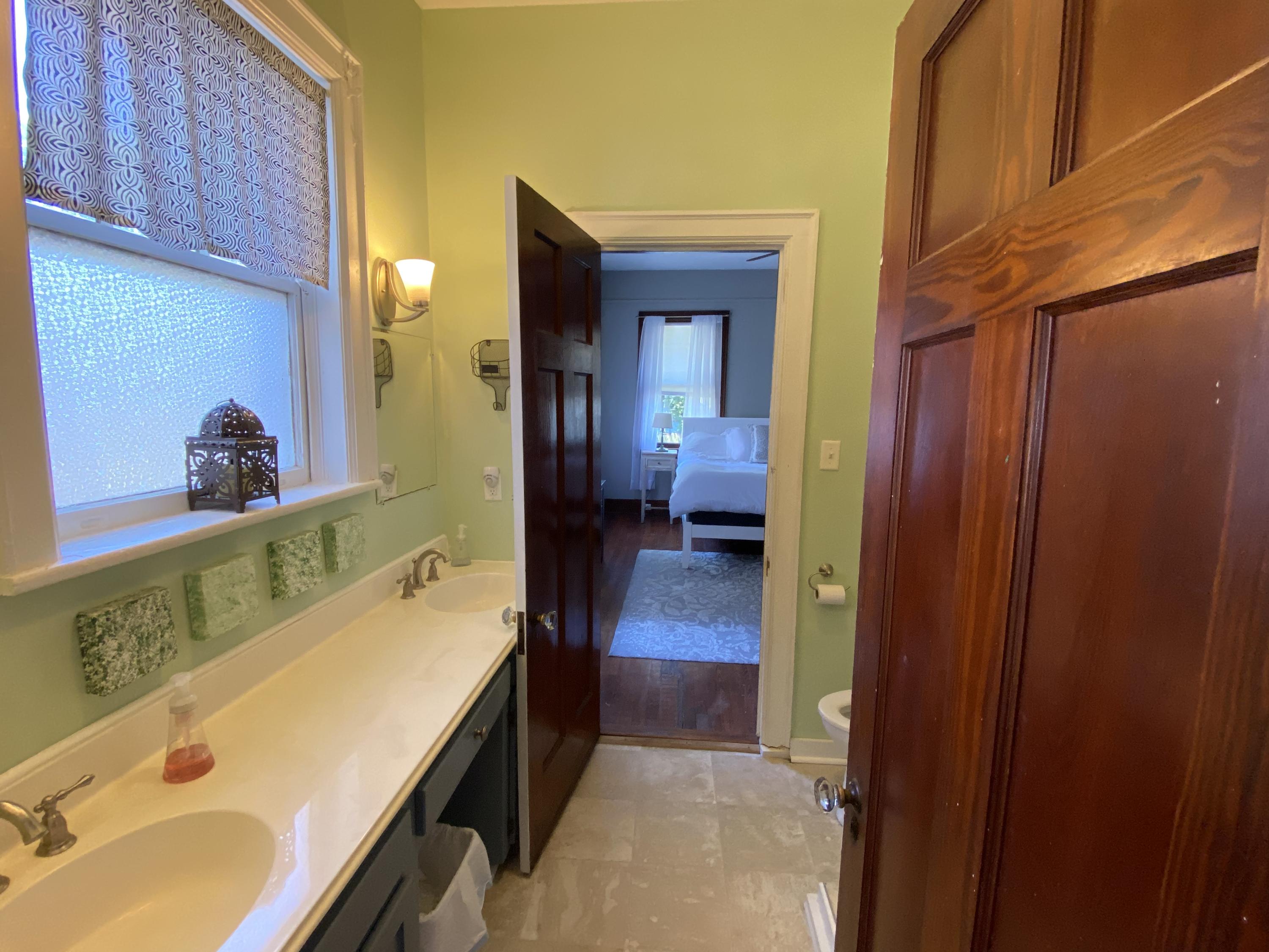 927 Rutledge Avenue Charleston, SC 29403 - Photo 17 of 28 IMG_2930