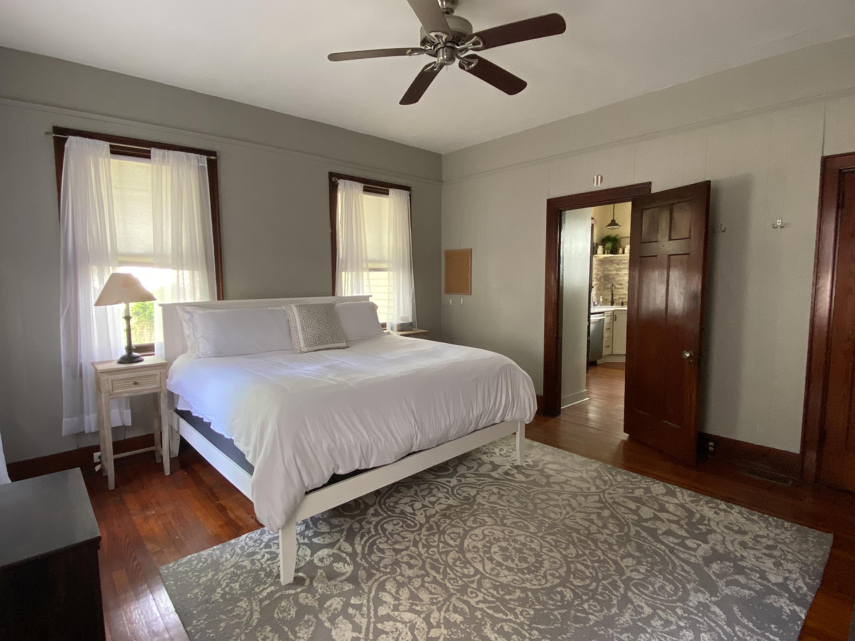 927 Rutledge Avenue Charleston, SC 29403 - Photo 22 of 28 IMG_2908