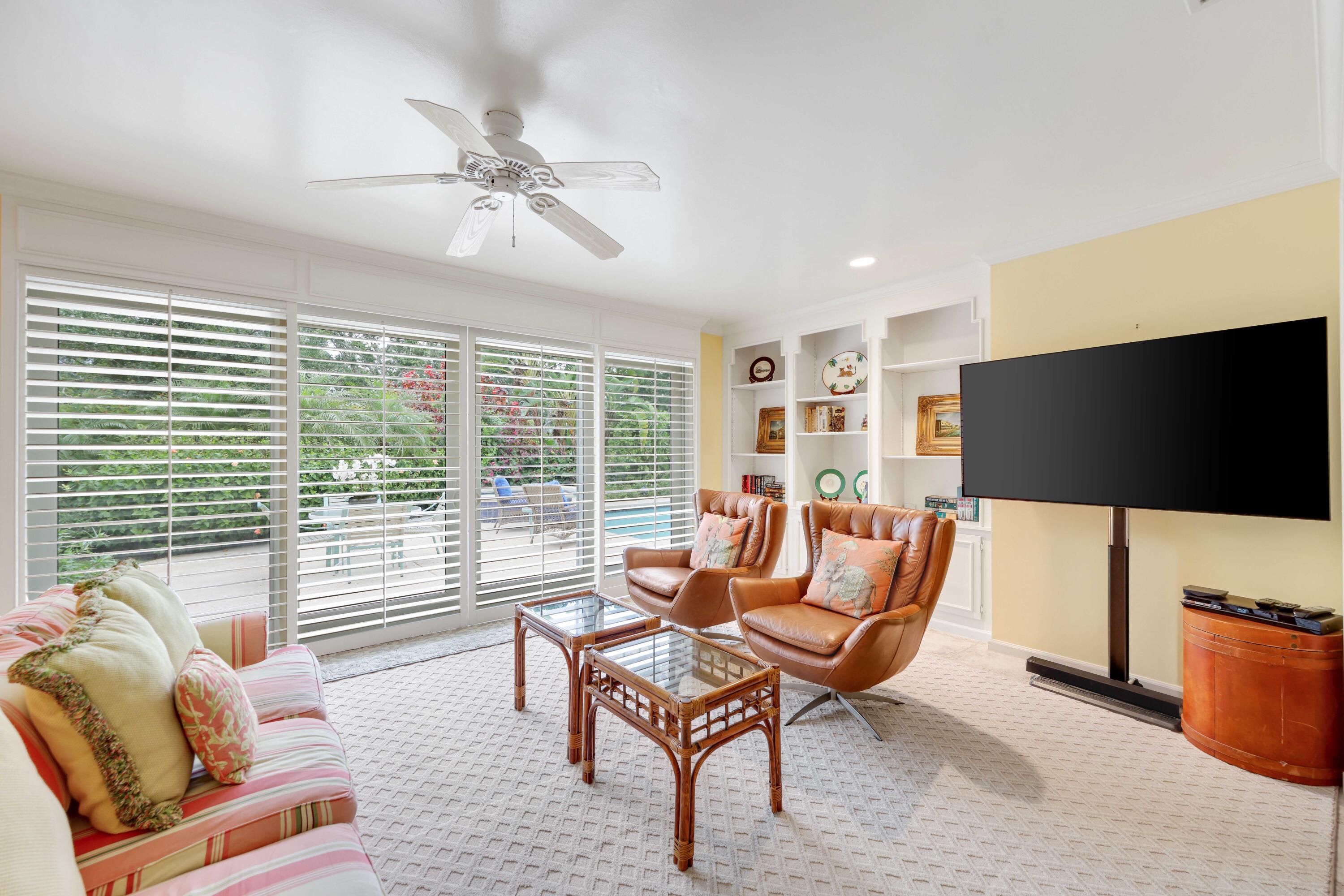 13 Country Road Boynton Beach, FL 33436 - Photo 12 of 43 Family Room