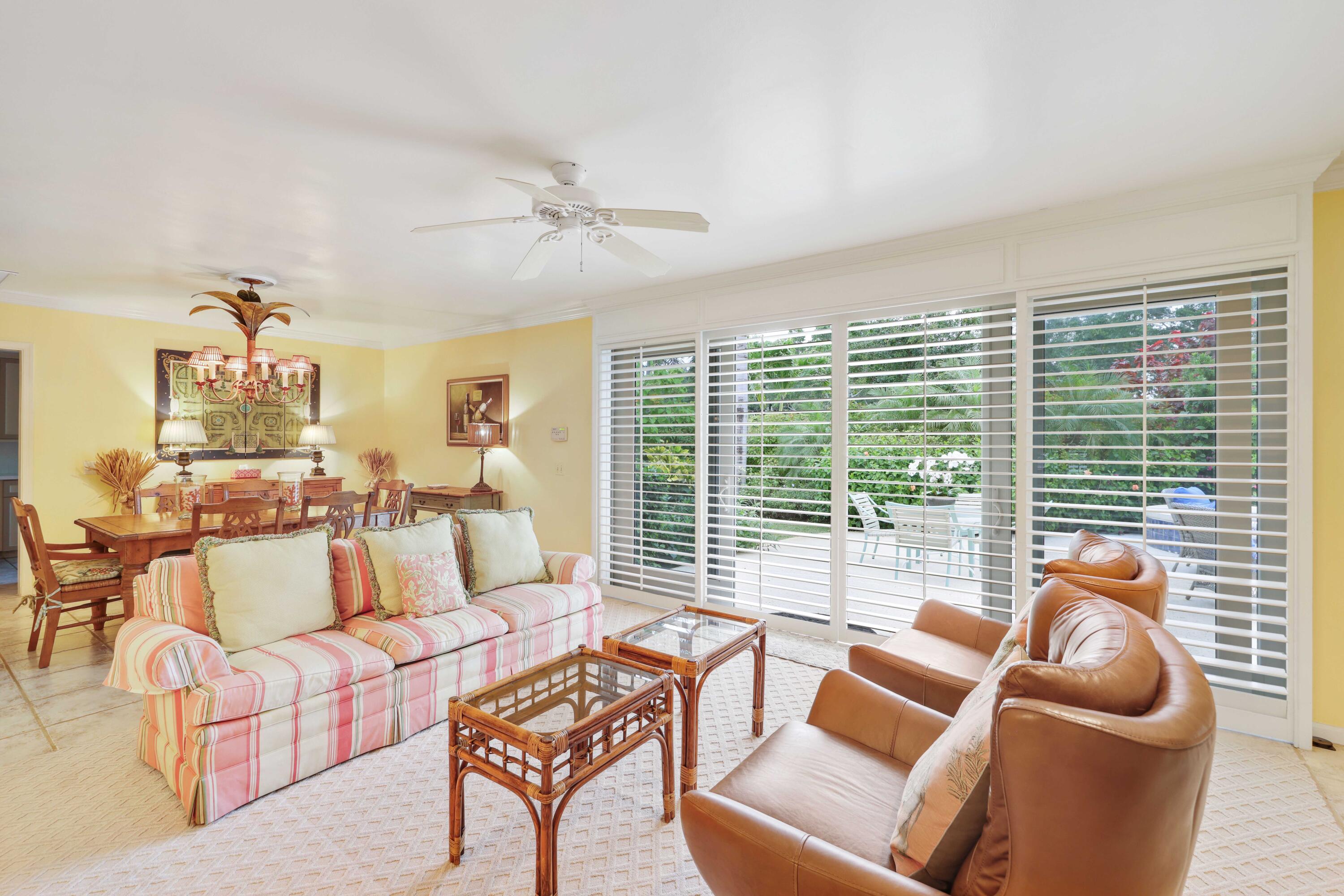 13 Country Road Boynton Beach, FL 33436 - Photo 13 of 43 Family Room