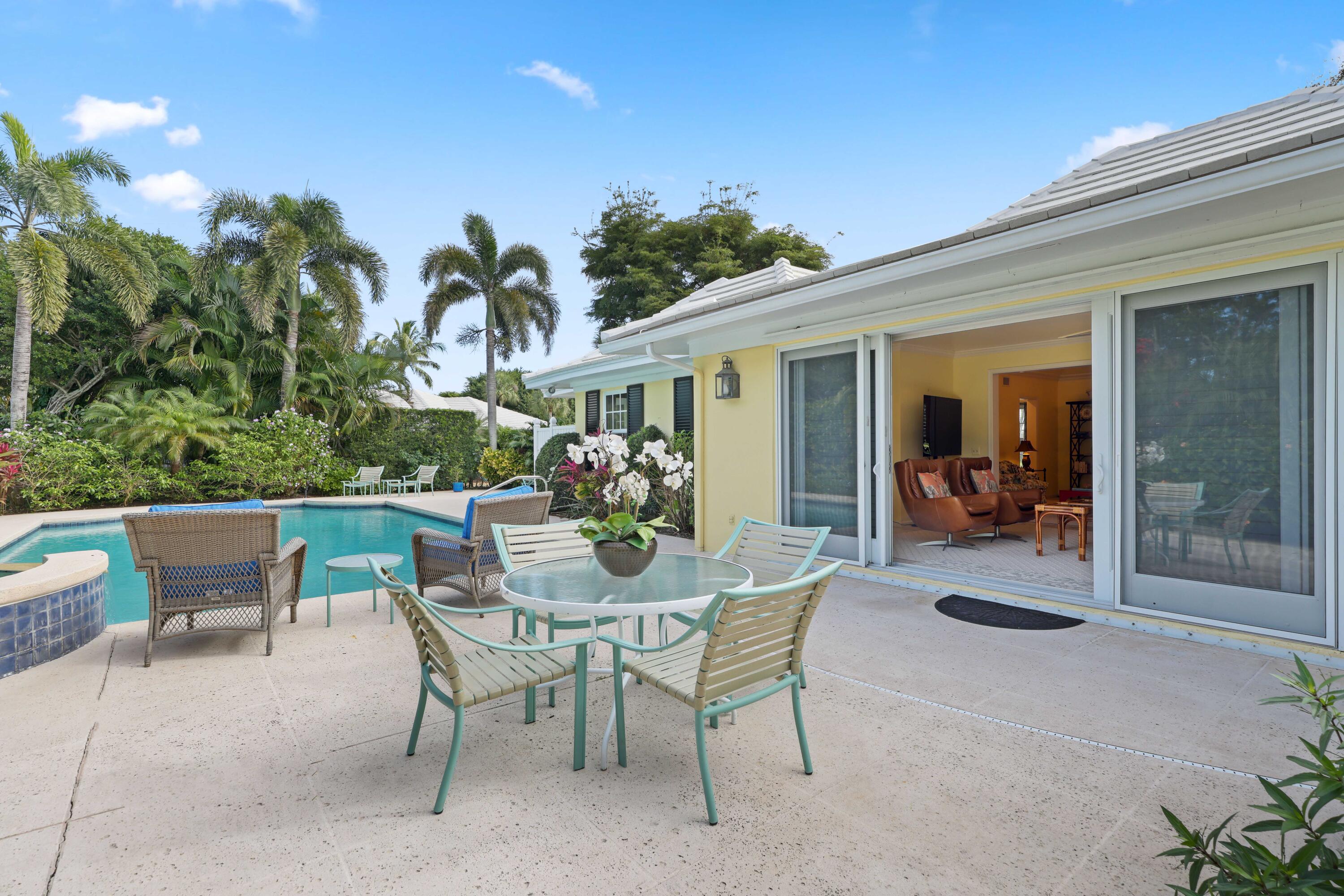 13 Country Road Boynton Beach, FL 33436 - Photo 32 of 43 Back Patio