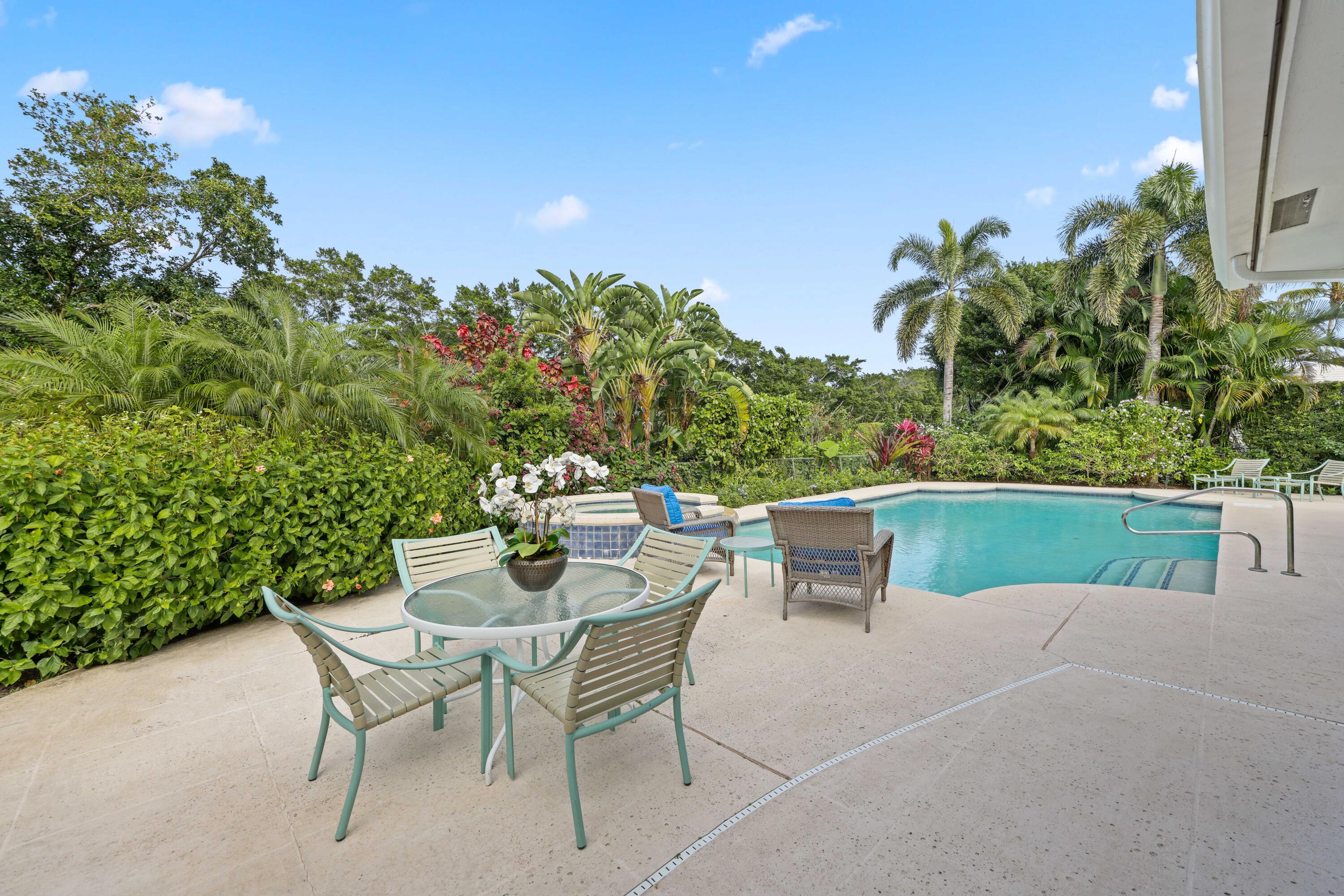 13 Country Road Boynton Beach, FL 33436 - Photo 33 of 43 Back Patio
