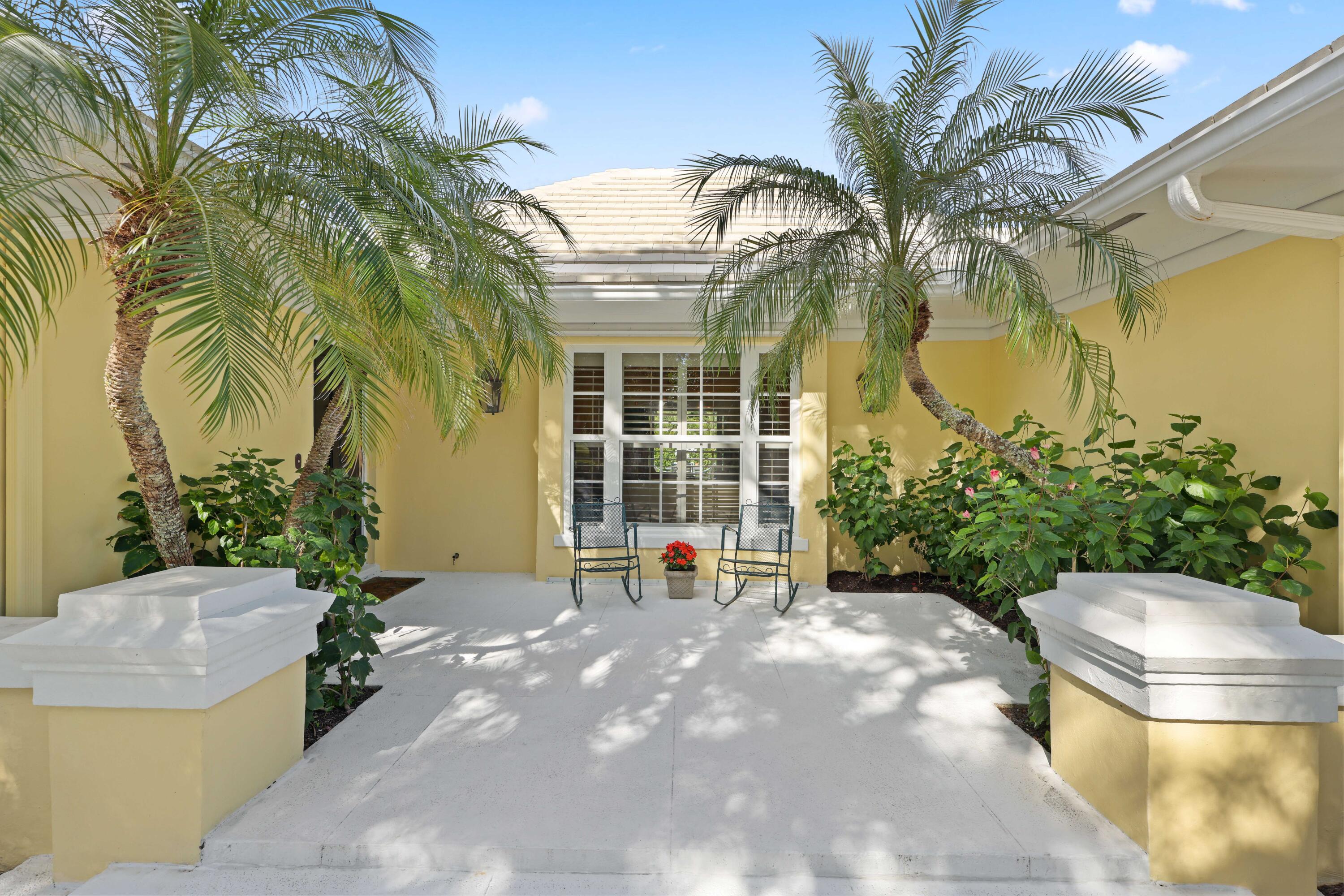 13 Country Road Boynton Beach, FL 33436 - Photo 5 of 43 Front Exterior