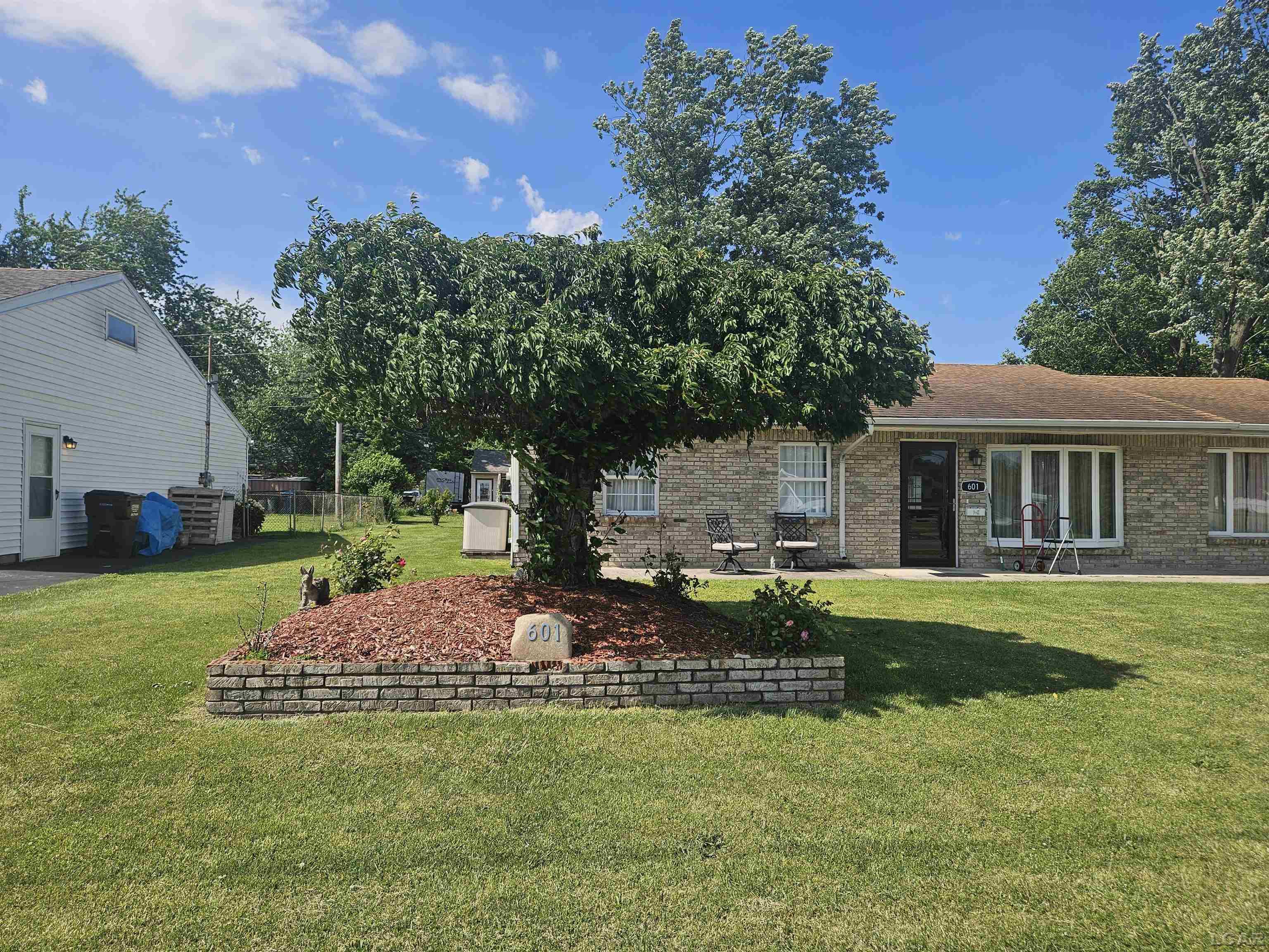 601 West Russell Road Tecumseh, MI 49286 - Photo 3 of 26