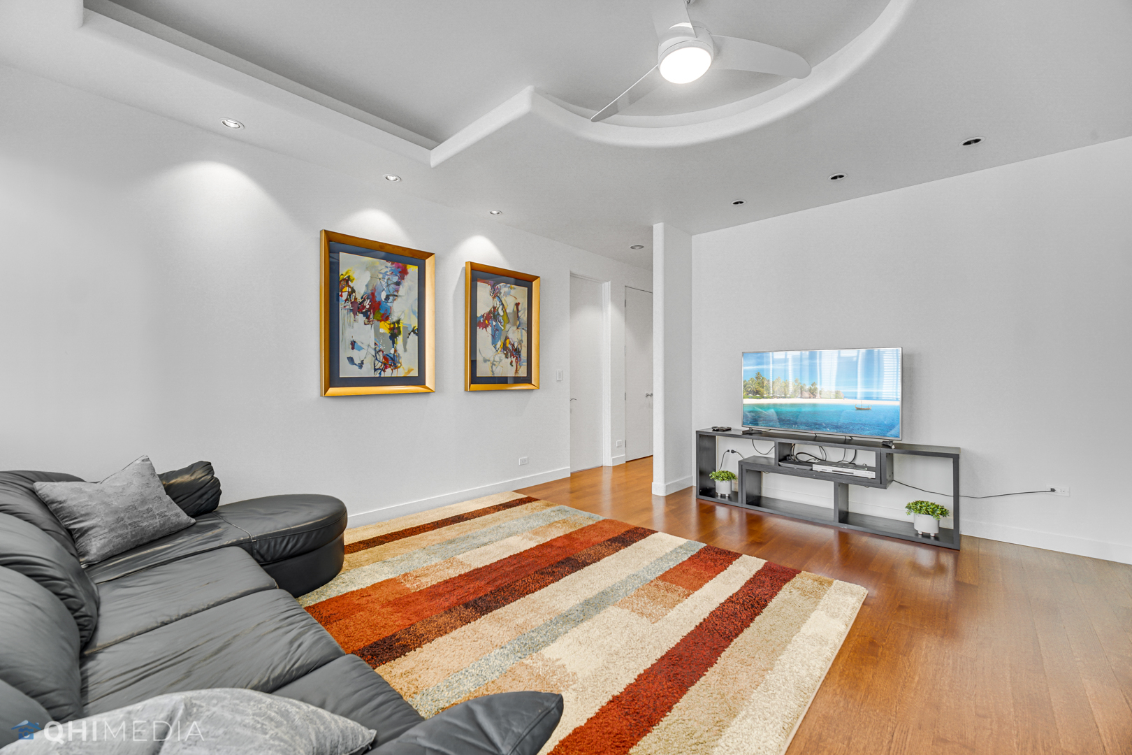 2225 Greenview Road Northbrook, IL 60062 - Photo 13 of 68 a living room with furniture and a wooden floor