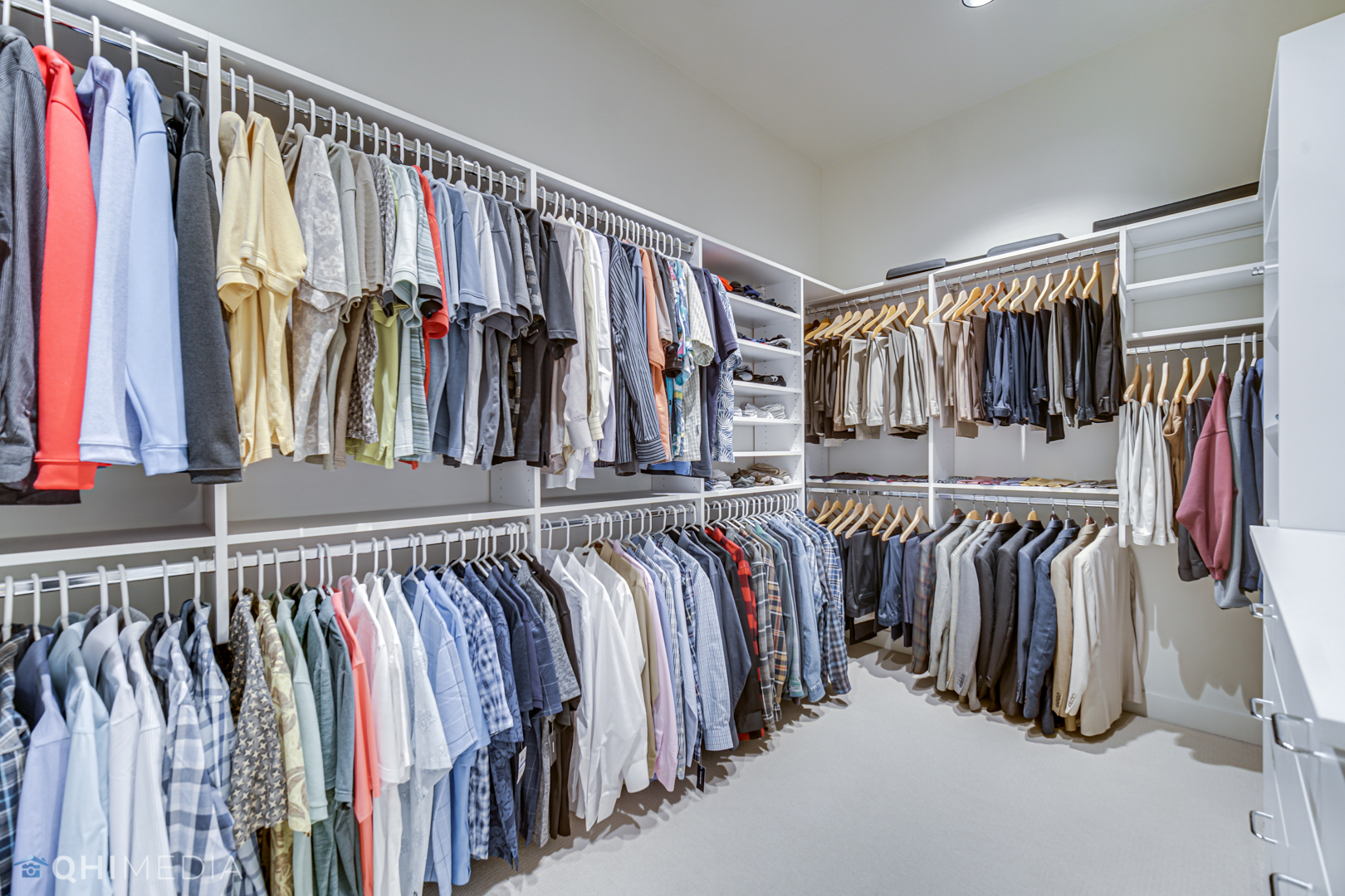 2225 Greenview Road Northbrook, IL 60062 - Photo 33 of 68 a view of walk in closet with clothes