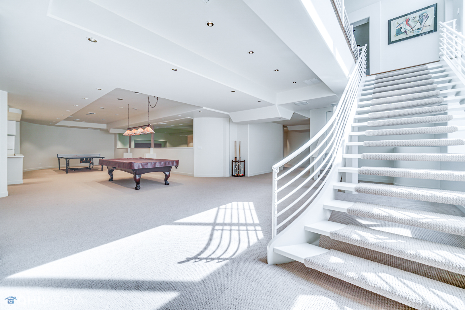 2225 Greenview Road Northbrook, IL 60062 - Photo 40 of 68 a living room with furniture