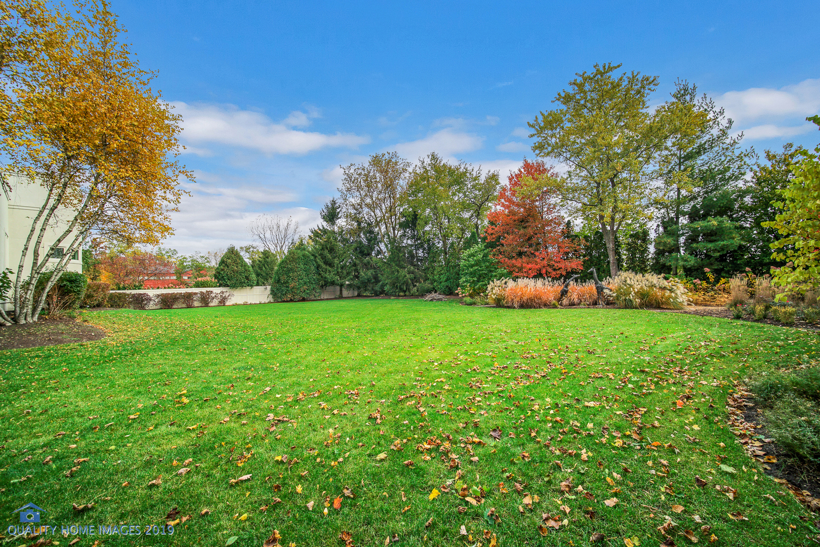 2225 Greenview Road Northbrook, IL 60062 - Photo 53 of 68 a view of a garden with trees