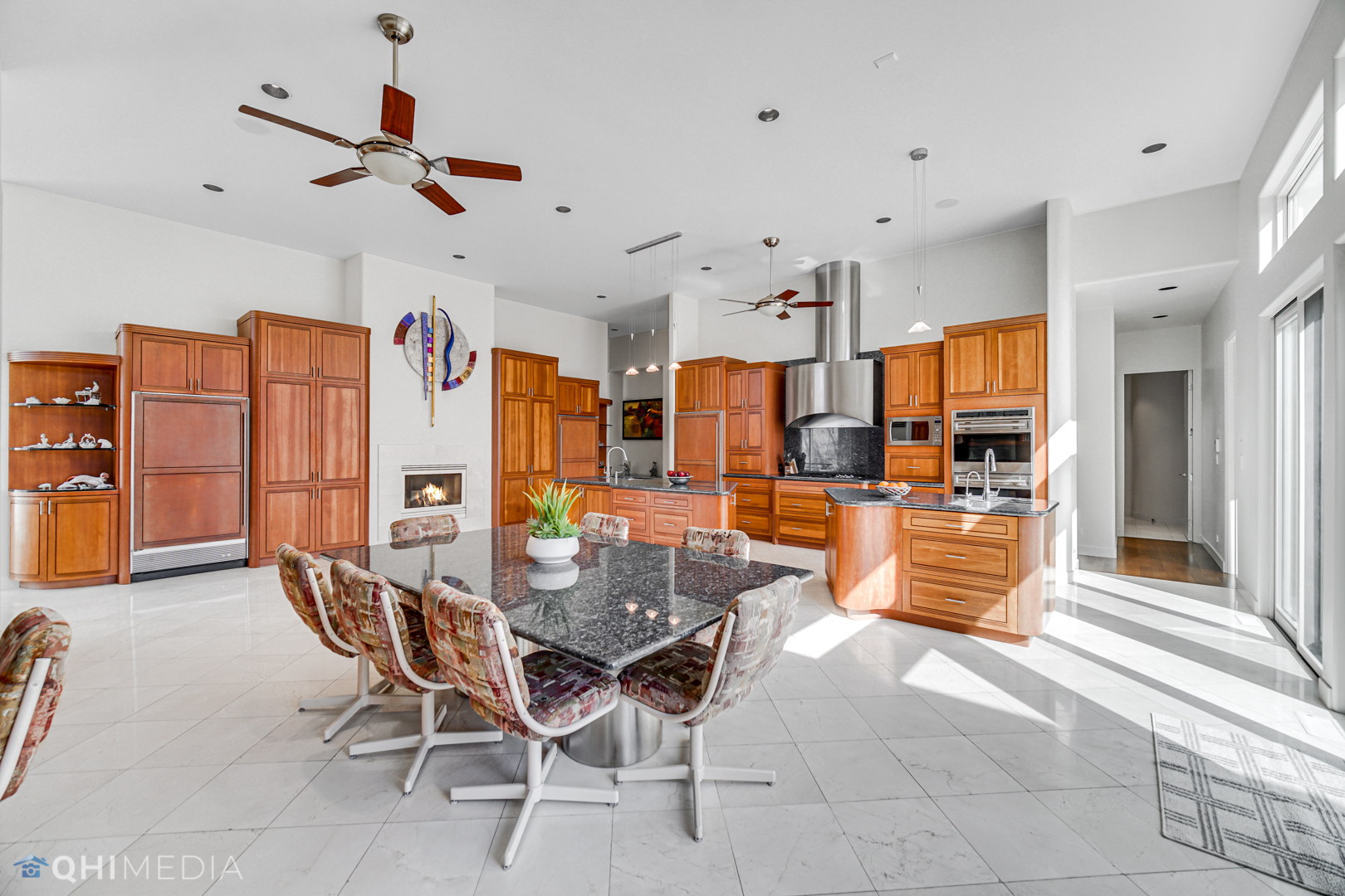 2225 Greenview Road Northbrook, IL 60062 - Photo 6 of 68 a dining room with furniture and wooden floor