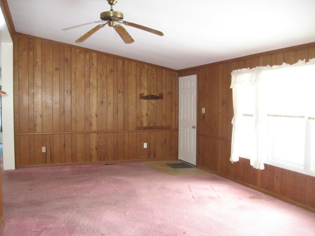 279 Redwood Road Loudon, NH 03307 - Photo 8 of 27 Gallery Image 8