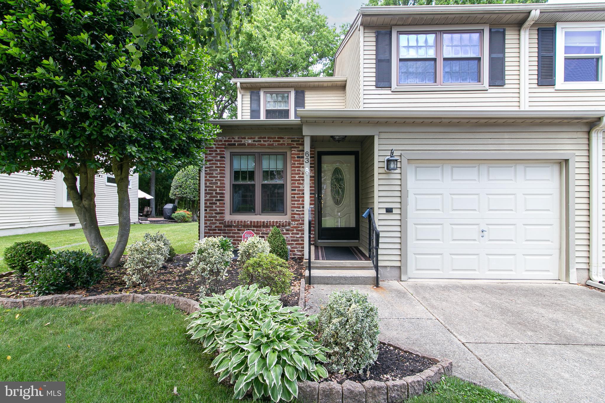 63 Farnwood Road Mount Laurel, NJ 08054 - Photo 1 of 35