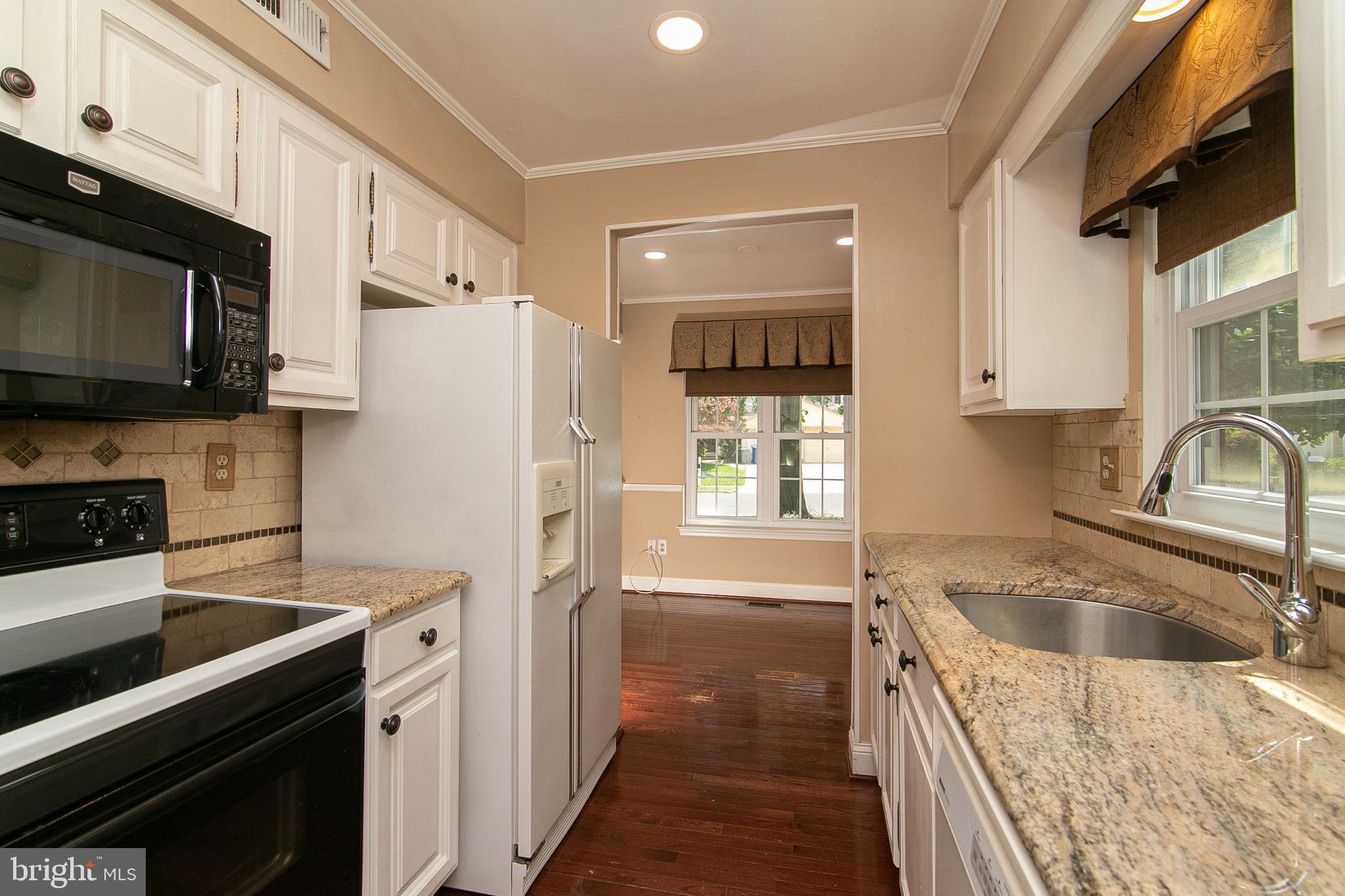 63 Farnwood Road Mount Laurel, NJ 08054 - Photo 12 of 35