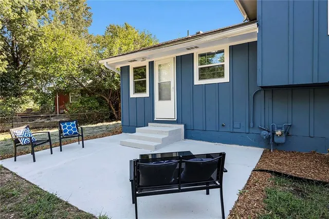 $260,000 | 722 South Central Street, Olathe, KS 66061