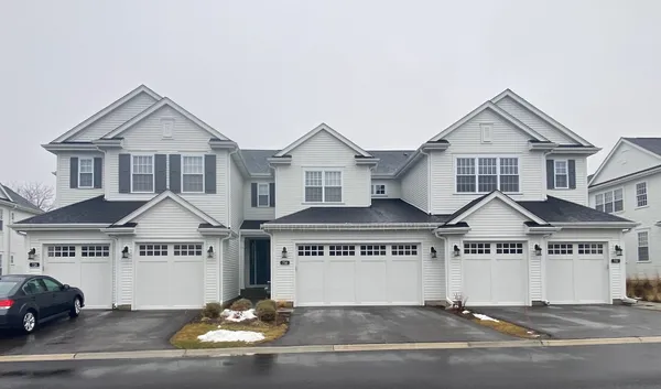 $3,995 | 738 Cumnor Avenue, Barrington, IL 60010