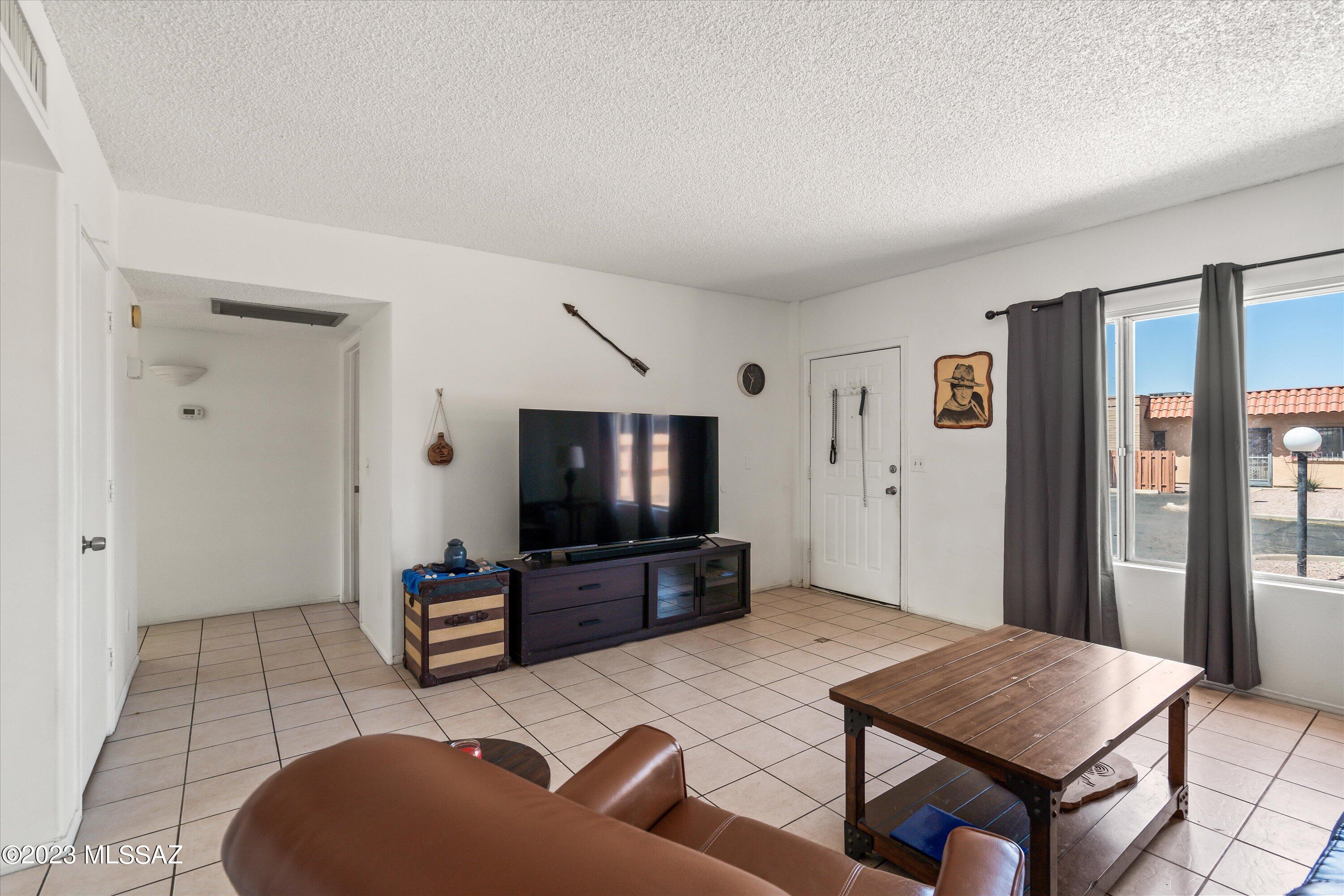 980 South Pantano Road Tucson, AZ 85710 - Photo 7 of 31