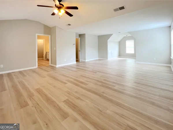$2,650 | 5983 Hitt Lake Trail, Stone Mountain, GA 30087