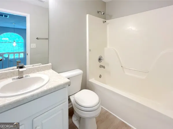 $2,650 | 5983 Hitt Lake Trail, Stone Mountain, GA 30087