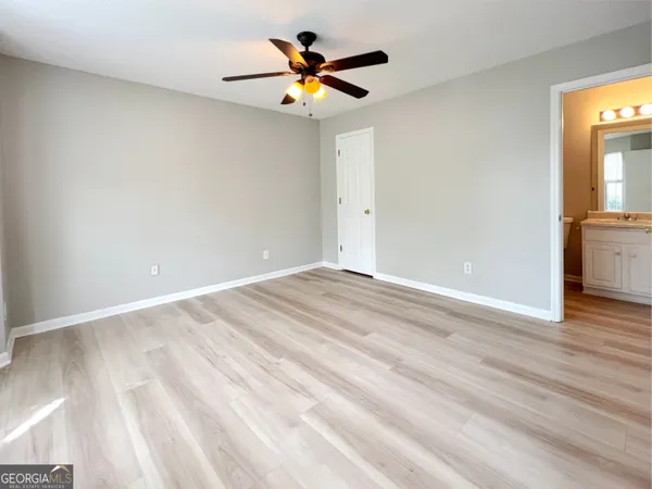 $2,650 | 5983 Hitt Lake Trail, Stone Mountain, GA 30087