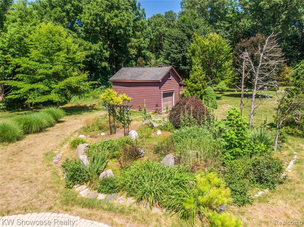 1526 Merry Road Waterford, MI 48328 - Photo 59 of 66