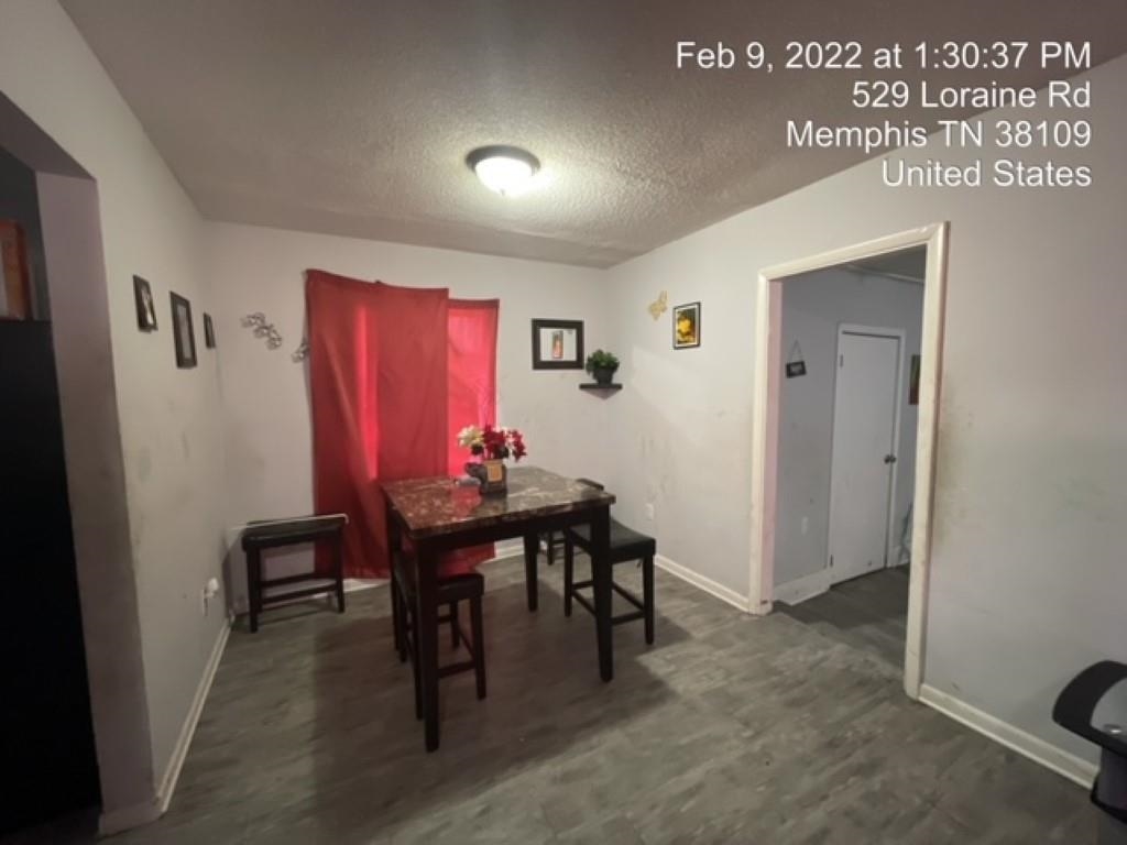 529 Loraine Road Memphis, TN 38109 - Photo 5 of 20 a view of a livingroom with furniture and a window