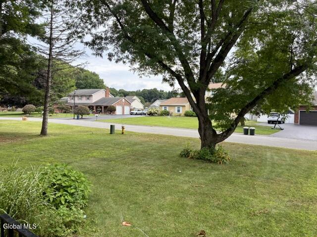 6 Pinestump Road Colonie, NY 12205 - Photo 11 of 41 IMG_9408