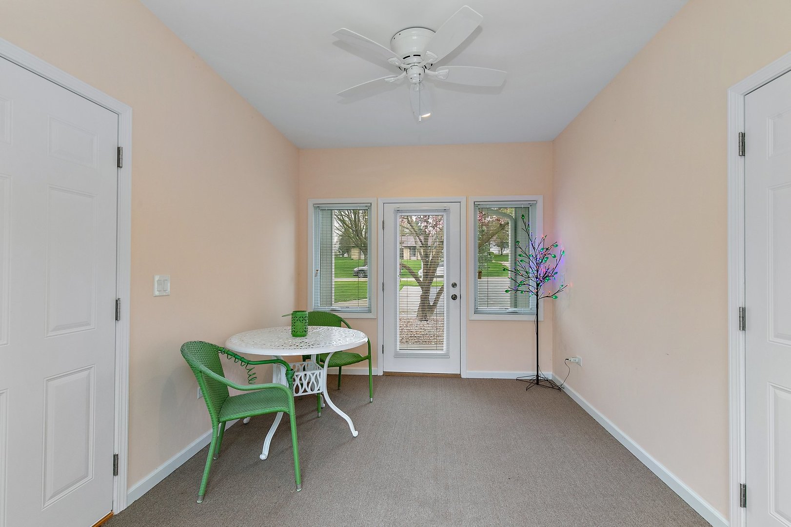 39W343 Hogan Hill Elgin, IL 60124 - Photo 26 of 48 a dining room with furniture and window