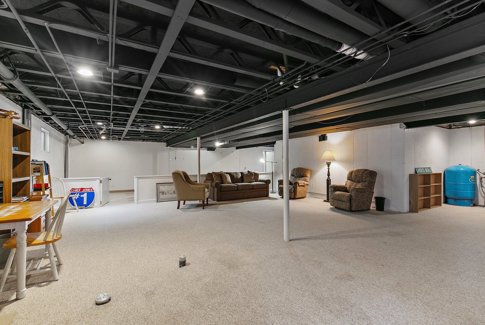 39W343 Hogan Hill Elgin, IL 60124 - Photo 32 of 48 a view of parking garage with cars