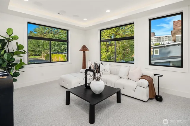 $3,898,000 | 106 110th Avenue Southeast, Bellevue, WA 98004