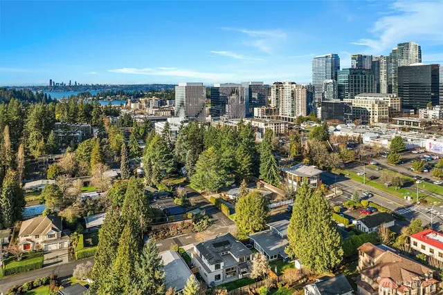 $3,898,000 | 106 110th Avenue Southeast, Bellevue, WA 98004
