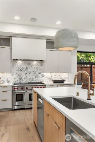 $3,898,000 | 106 110th Avenue Southeast, Bellevue, WA 98004