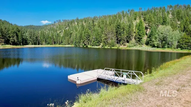 $140,600 | 279 Barker Lane, Donnelly, ID 83615