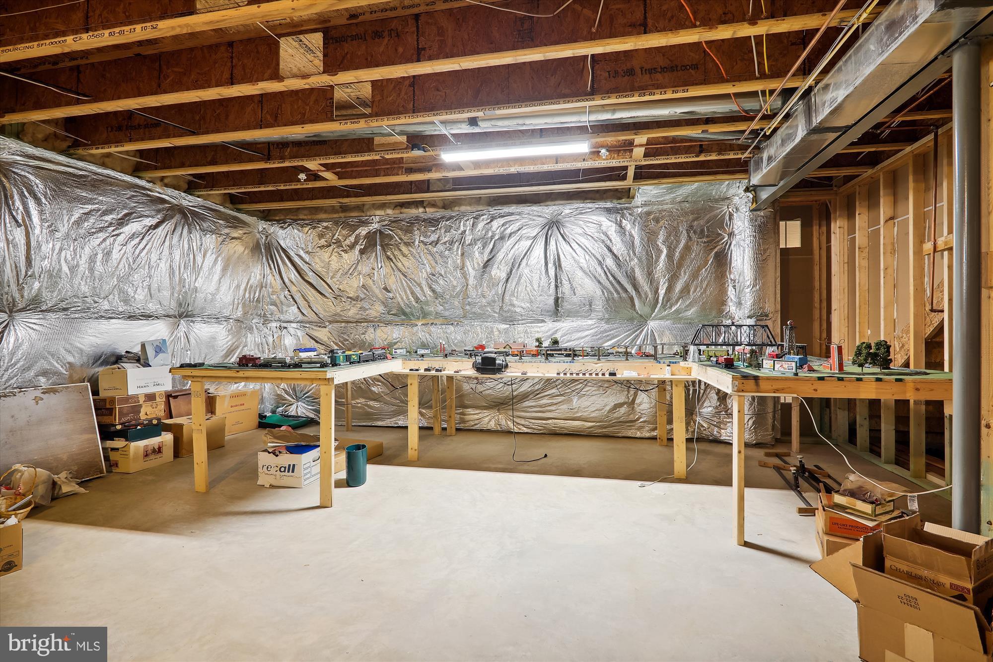 13327 Redspire Drive Silver Spring, MD 20906 - Photo 77 of 90 Huge area for storage or finishing!