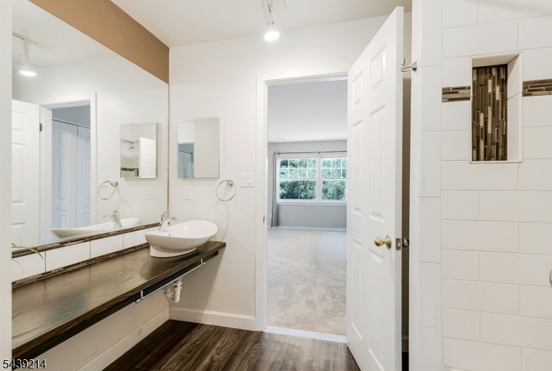325 Greenfield Road Bridgewater, NJ 08807 - Photo 11 of 26