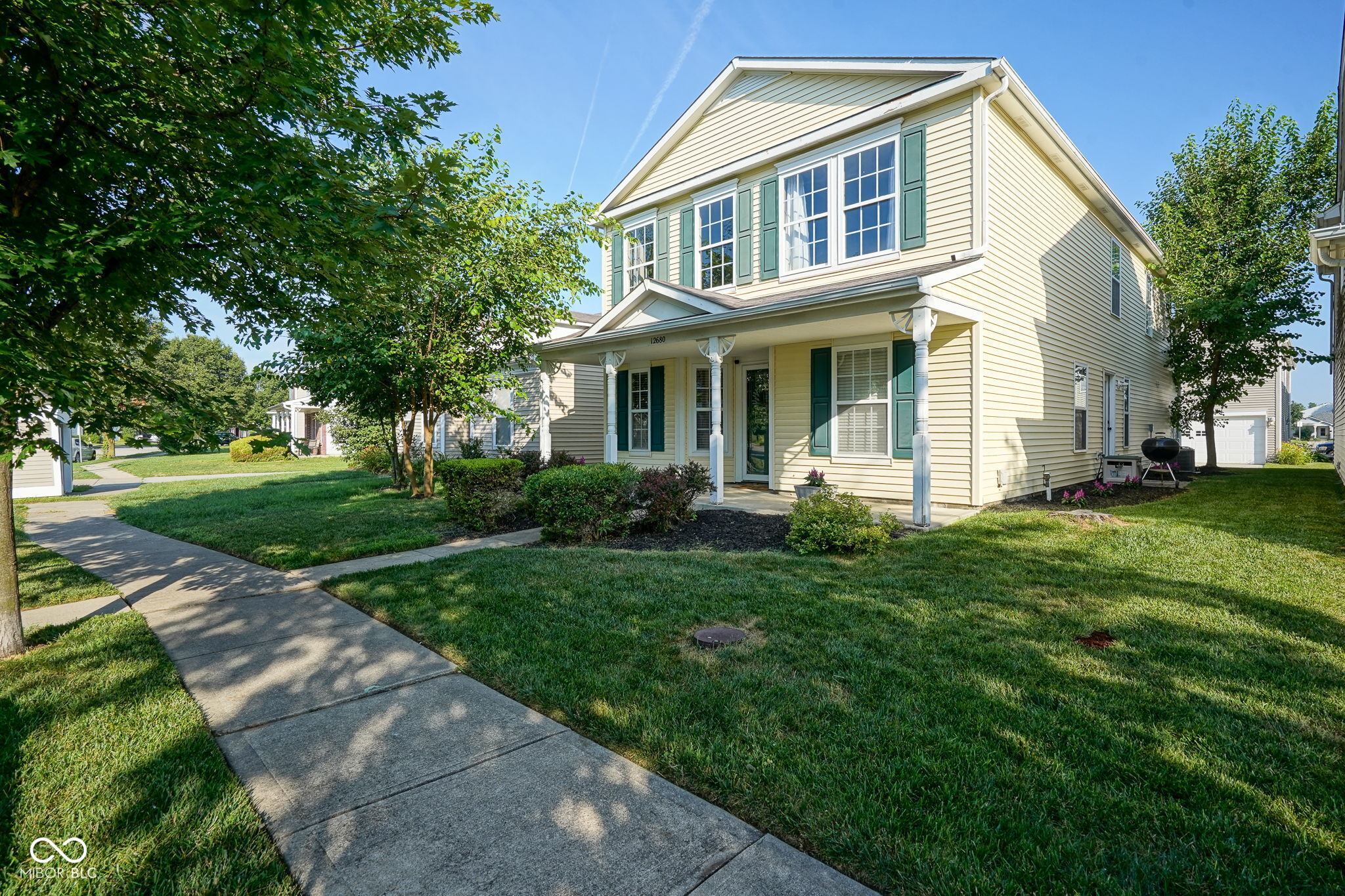 12680 Courage Crossing Fishers, IN 46037 - Photo 2 of 40