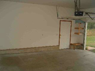 10071 Secor Road Temperance, MI 48182 - Photo 13 of 14 Garage