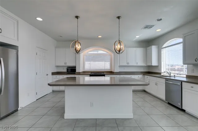 $3,480 | 6335 Rock Strm Lane, Las Vegas, NV 89141