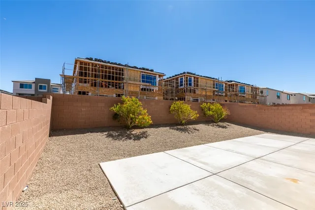 $3,480 | 6335 Rock Strm Lane, Las Vegas, NV 89141