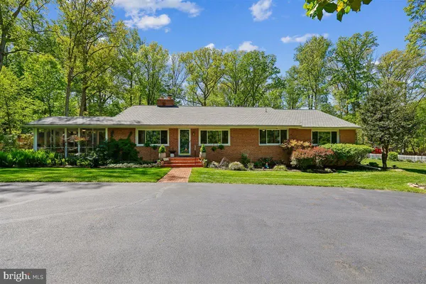 $800,000 | 4318 Pinetree Road, Rockville, MD 20853