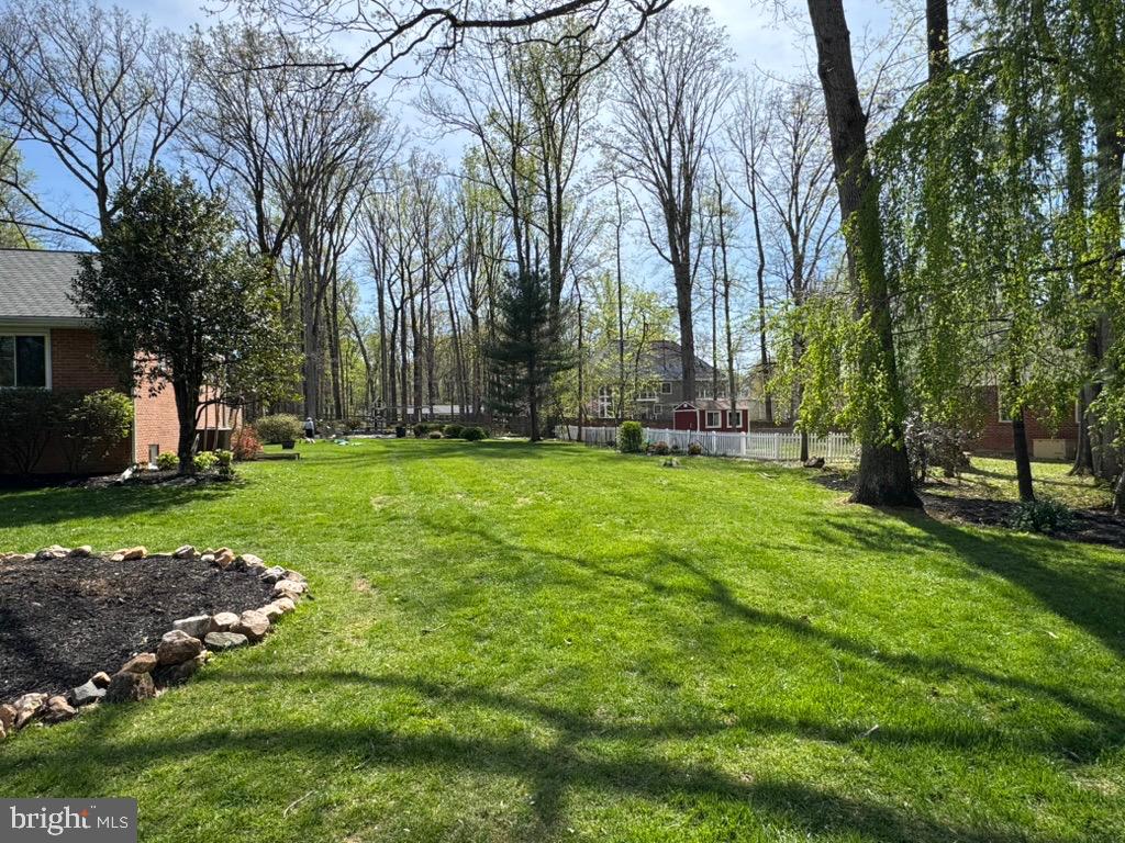 4318 Pinetree Road Rockville, MD 20853 - Photo 13 of 130