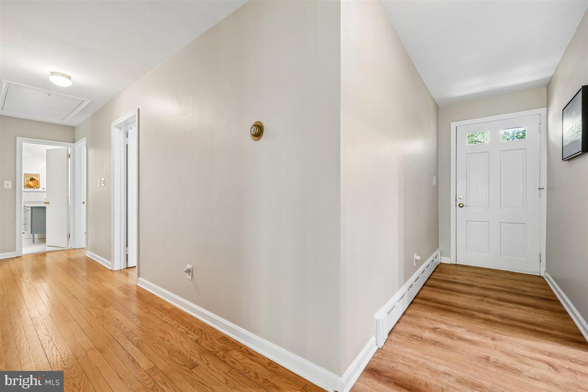 4318 Pinetree Road Rockville, MD 20853 - Photo 26 of 130 a view of a room with wooden floor and bathroom